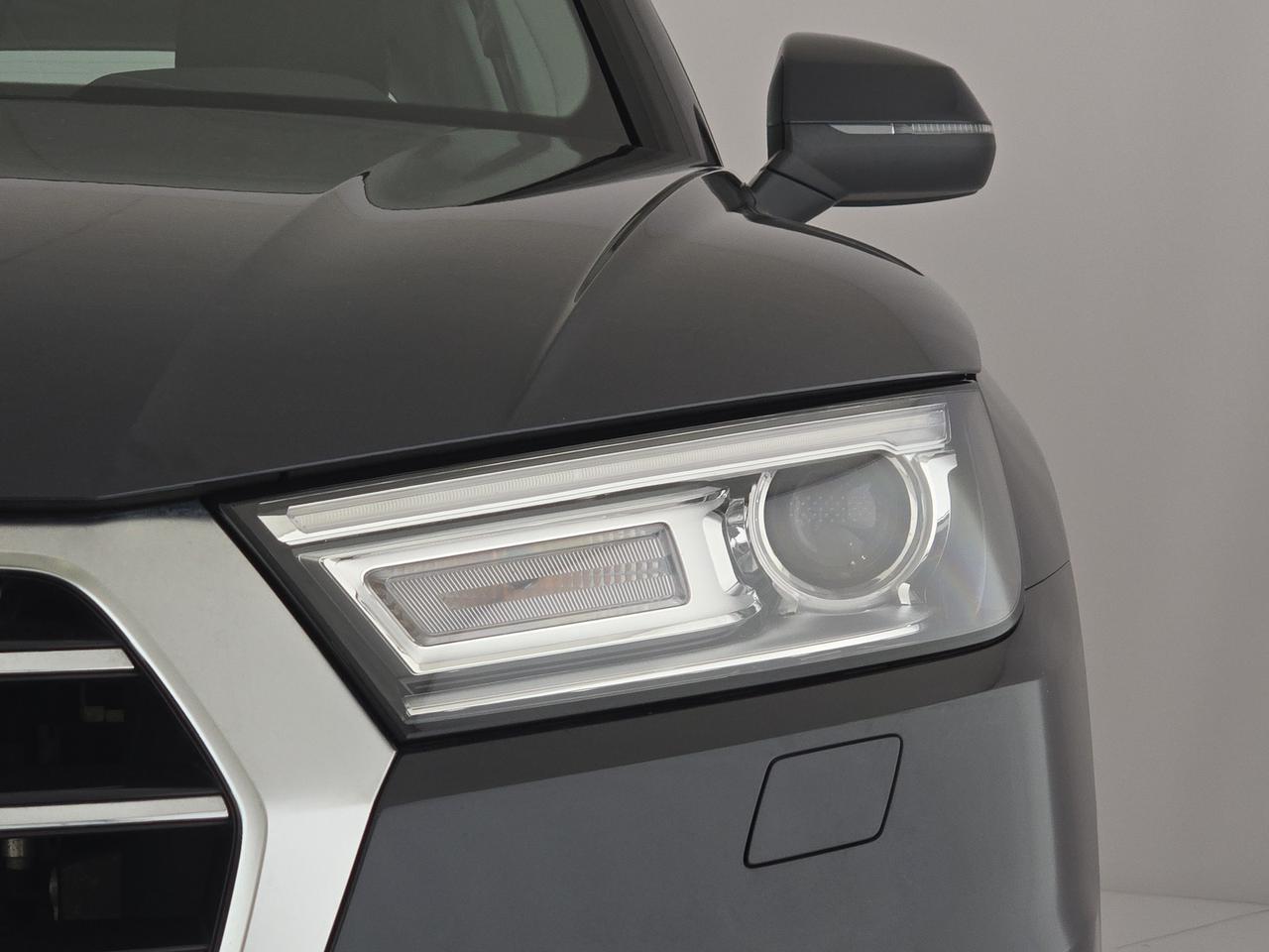 Audi Q5 35 2.0 tdi mhev business design 163cv s-tronic