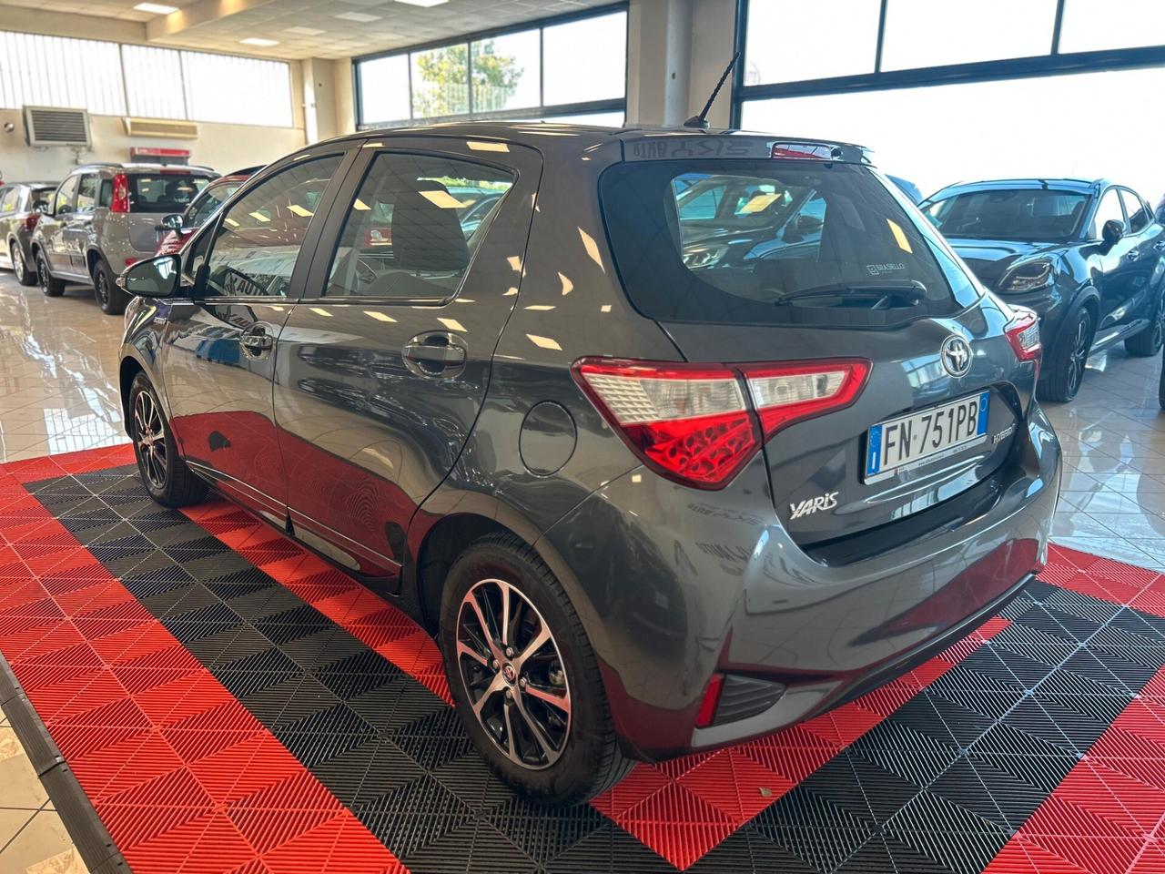 Toyota Yaris 1.5 Hybrid 5 porte Active