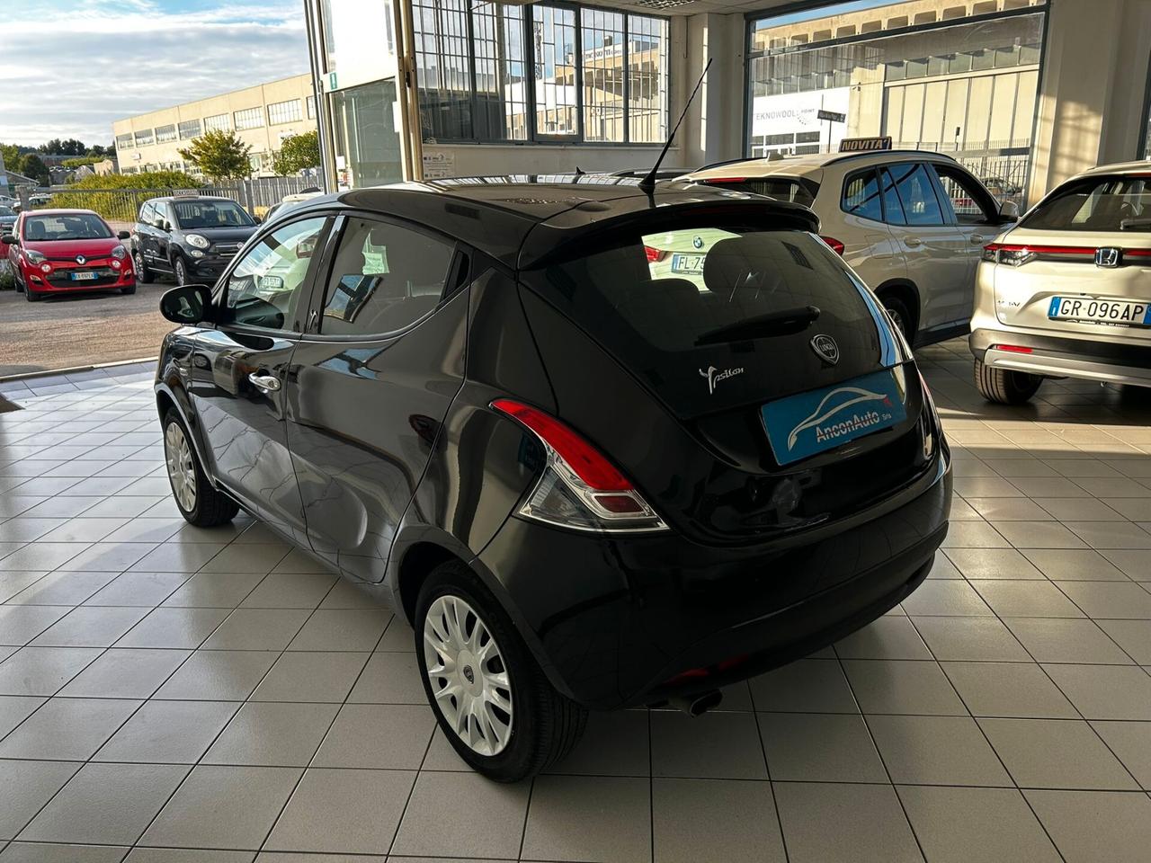 Lancia Ypsilon 1.2 FIRE metano 2013