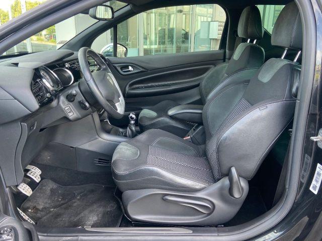DS AUTOMOBILES DS 3 1.4 VTi 95 Just Black
