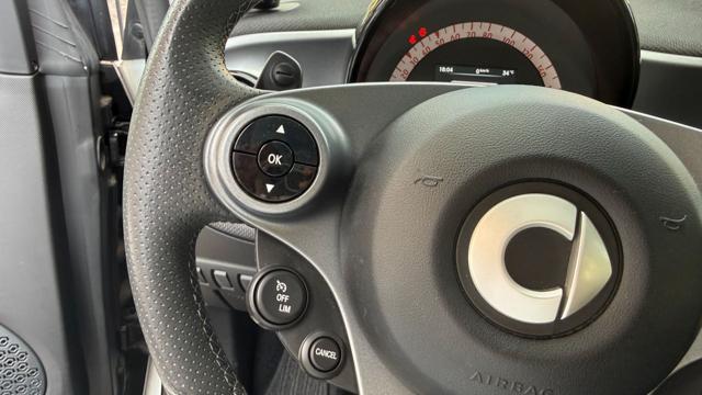SMART ForTwo 70 1.0 TWINAMIC SUPERPASSION*C.L.16 BLACK*TEL.*LED