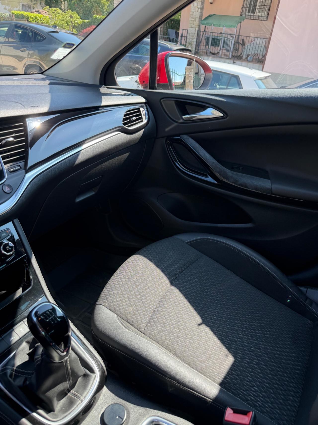 Opel ASTRA PREMIUM KMCERT GARANZ UNICOPR