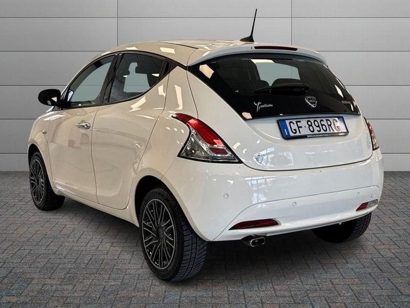 Lancia Ypsilon 1.0 FireFly 70cv S&S Hybrid GOLD