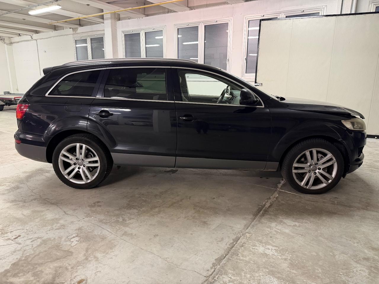 Audi Q7 3.0 V6 TDI 233CV quattro tiptronic