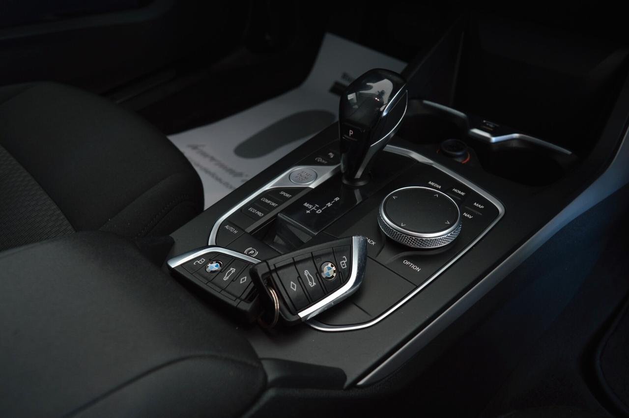 Bmw 116d 5p Business Advantage auto - Unico P.