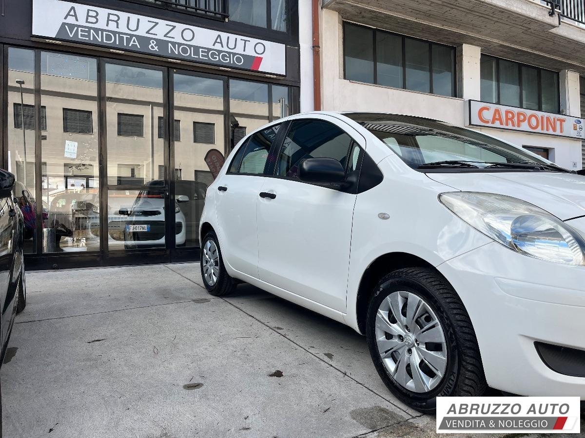 TOYOTA Yaris 1.0 5 porte Active