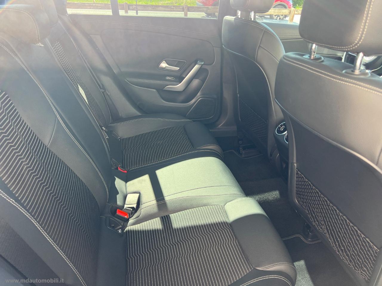 MERCEDES-BENZ CLA 200 Sport NUOVO MODELLO NIGHT EDITION