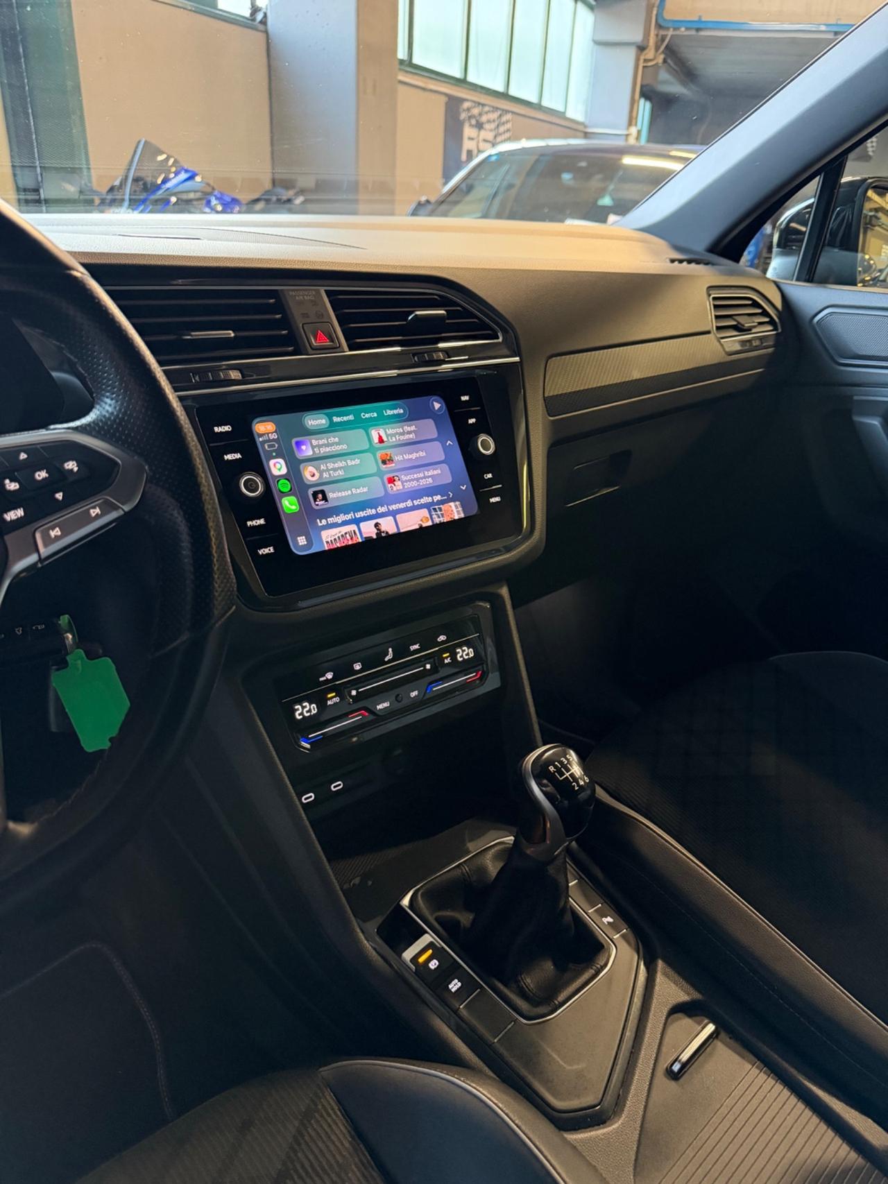 Volkswagen TIGUAN 2.0 TDI RLINE IQ MATRIX KMCERTIF