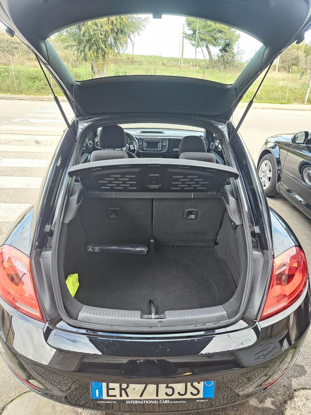 Volkswagen Maggiolino 1.6TDI 105cv 77kw Design