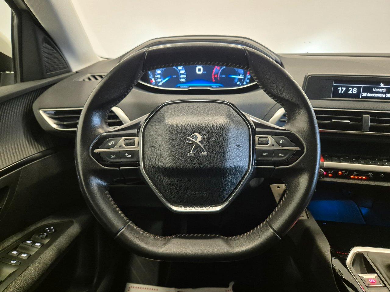 Peugeot 3008 1.6 bluehdi Access 120cv - UNIPROPRIETARIO - NEOPATENTATI - Sens. Park. - Cruise/Lim