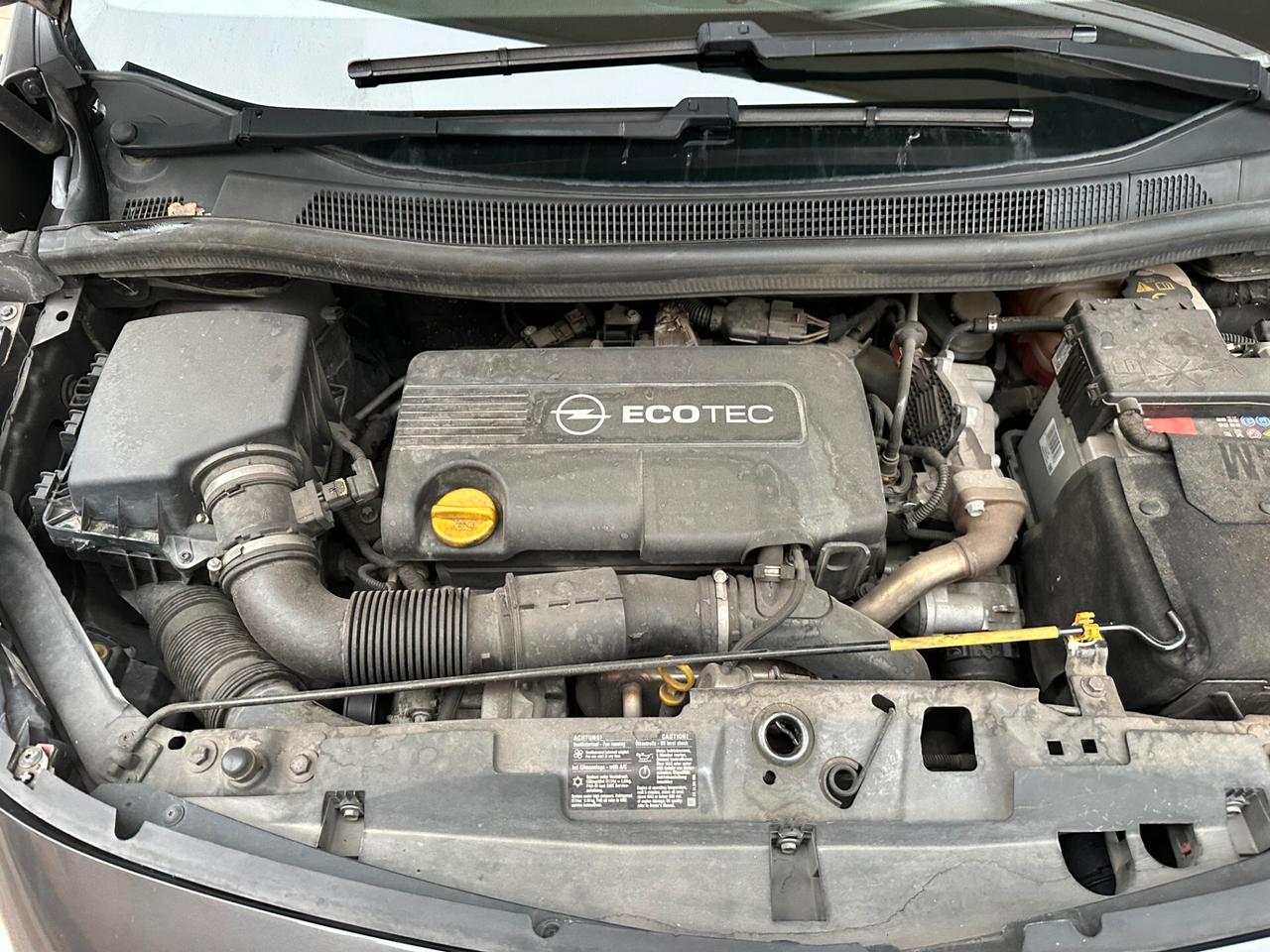 Opel Meriva 1.7 CDTI 110CV (12 RATE)