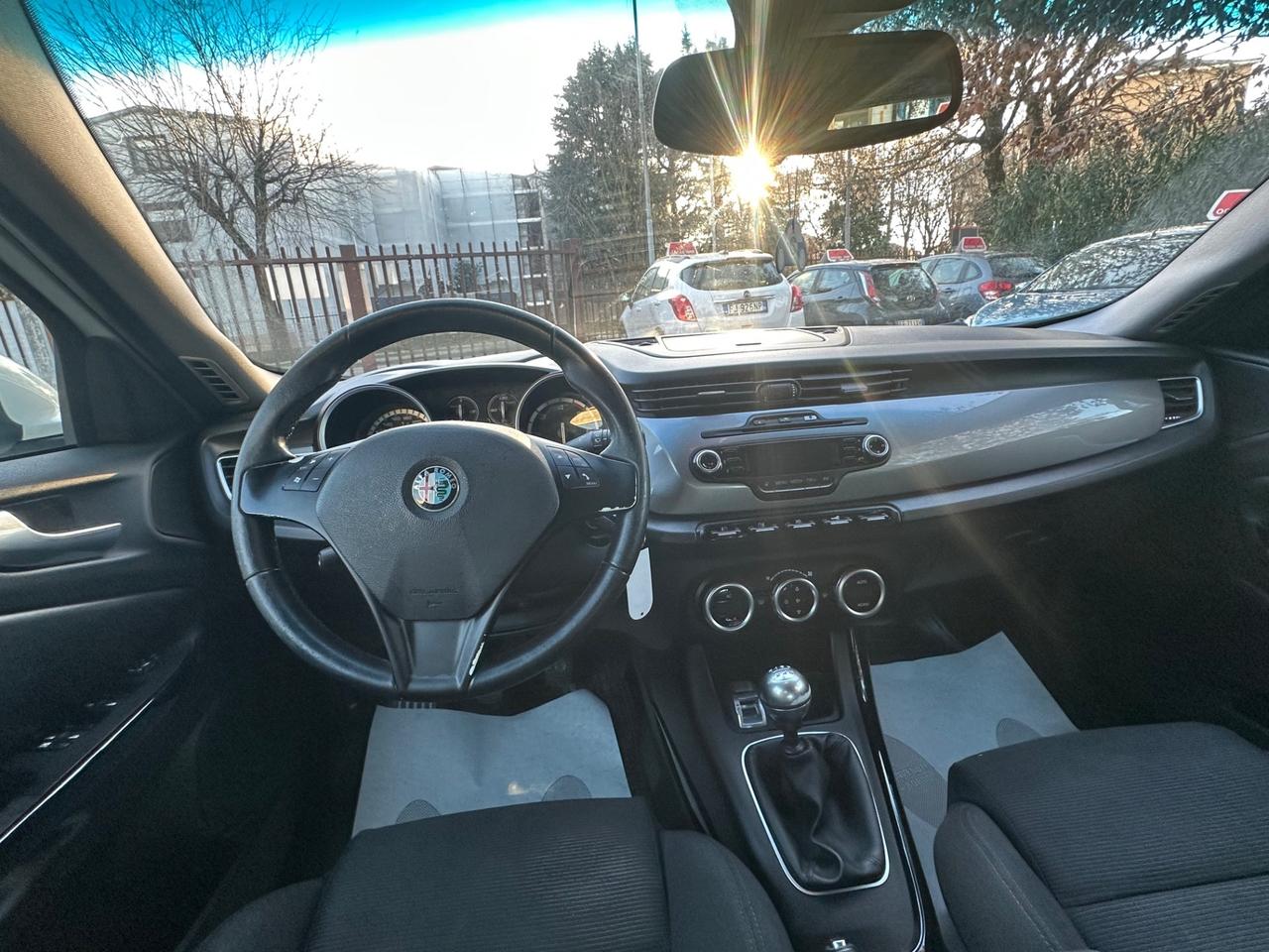 Alfa Romeo Giulietta 2.0 JTDm-2 140 CV Distinctive
