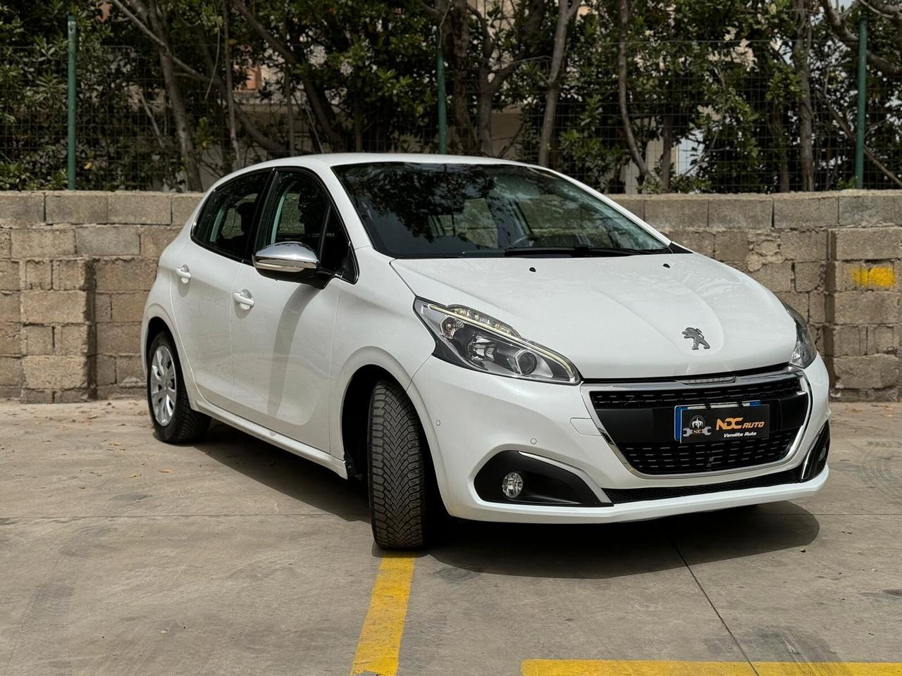 Peugeot 208 BlueHDi 75 5 porte Allure