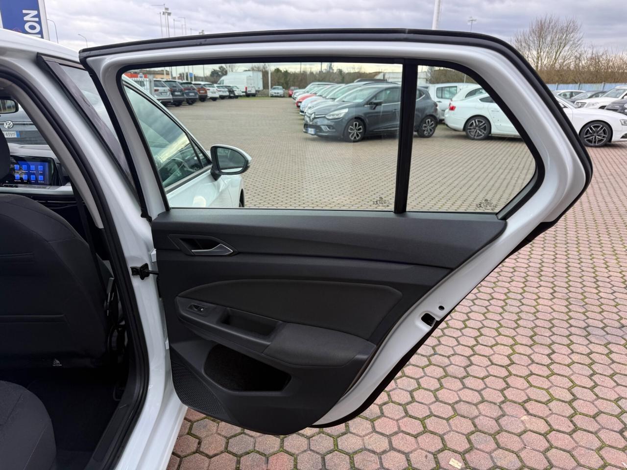 Volkswagen Golf 1.0 TSI EVO Life
