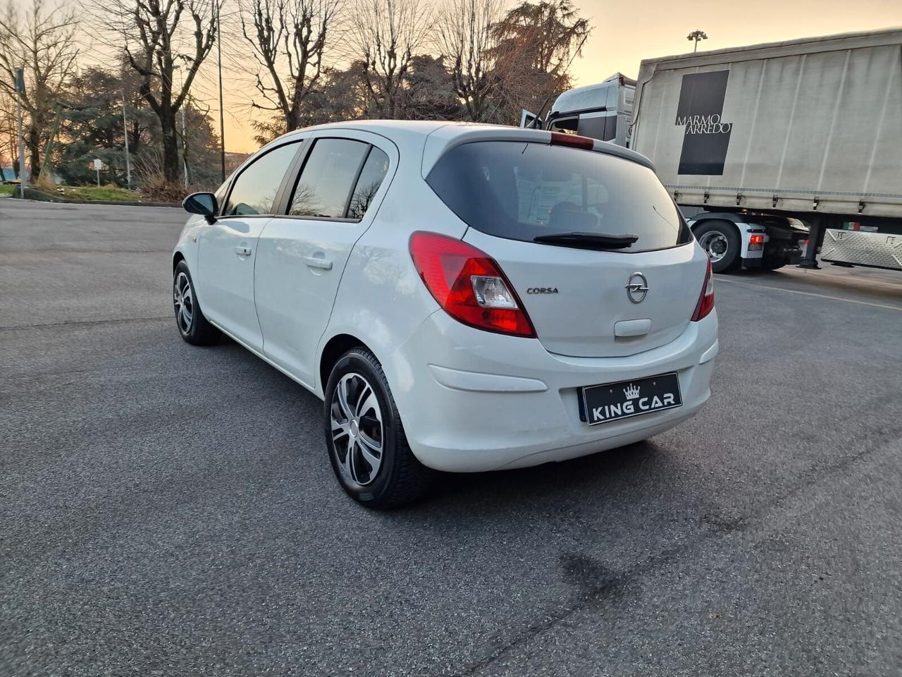 Opel Corsa 1.2 5 porte Enjoy