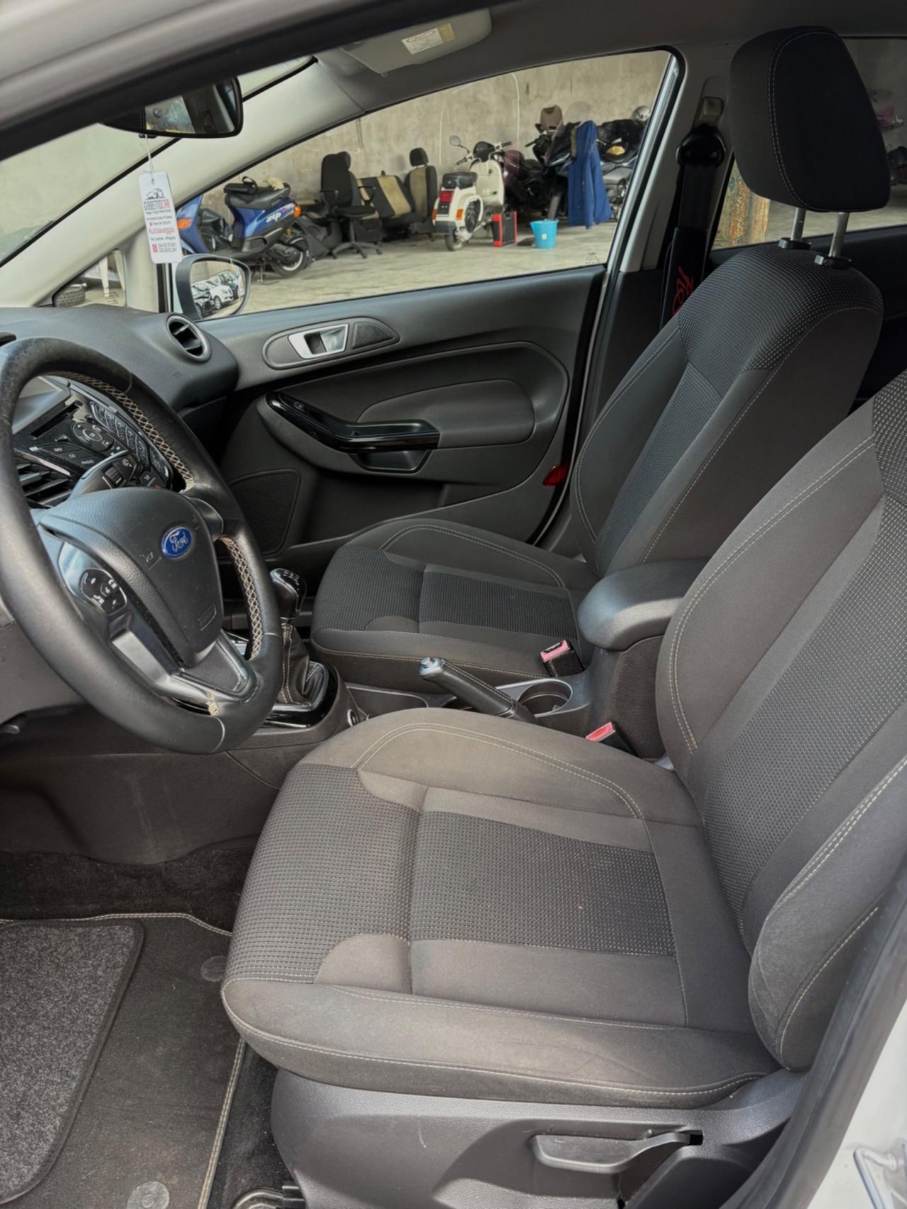 Ford Fiesta 1.4 benz/GPL navi xenon nuovissima