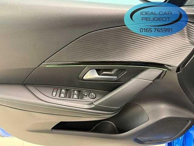 Peugeot 208 motore elettrico 136 CV 5 porte GT