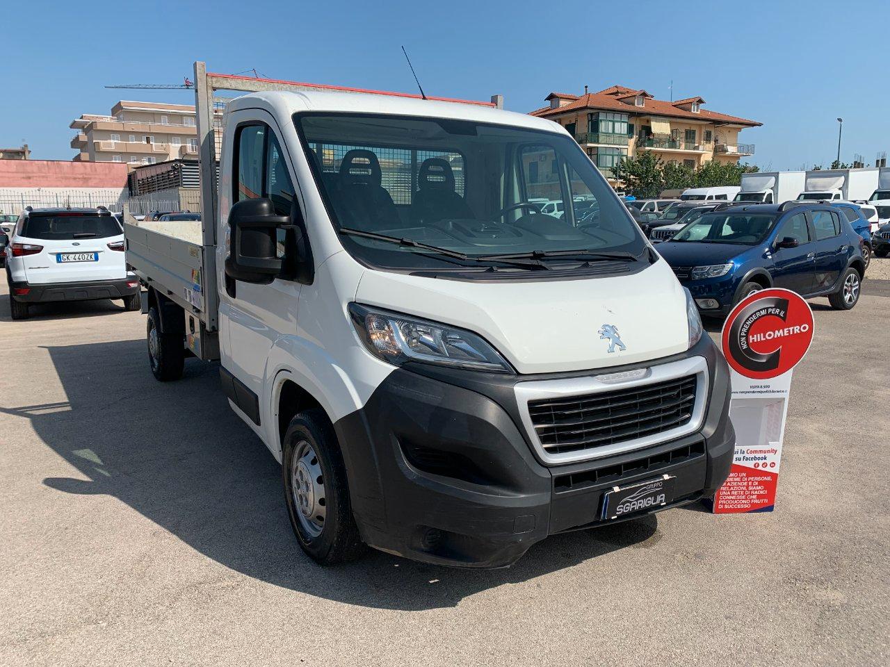 PEUGEOT Boxer Ribaltabile Trilaterale Cassone Fisso