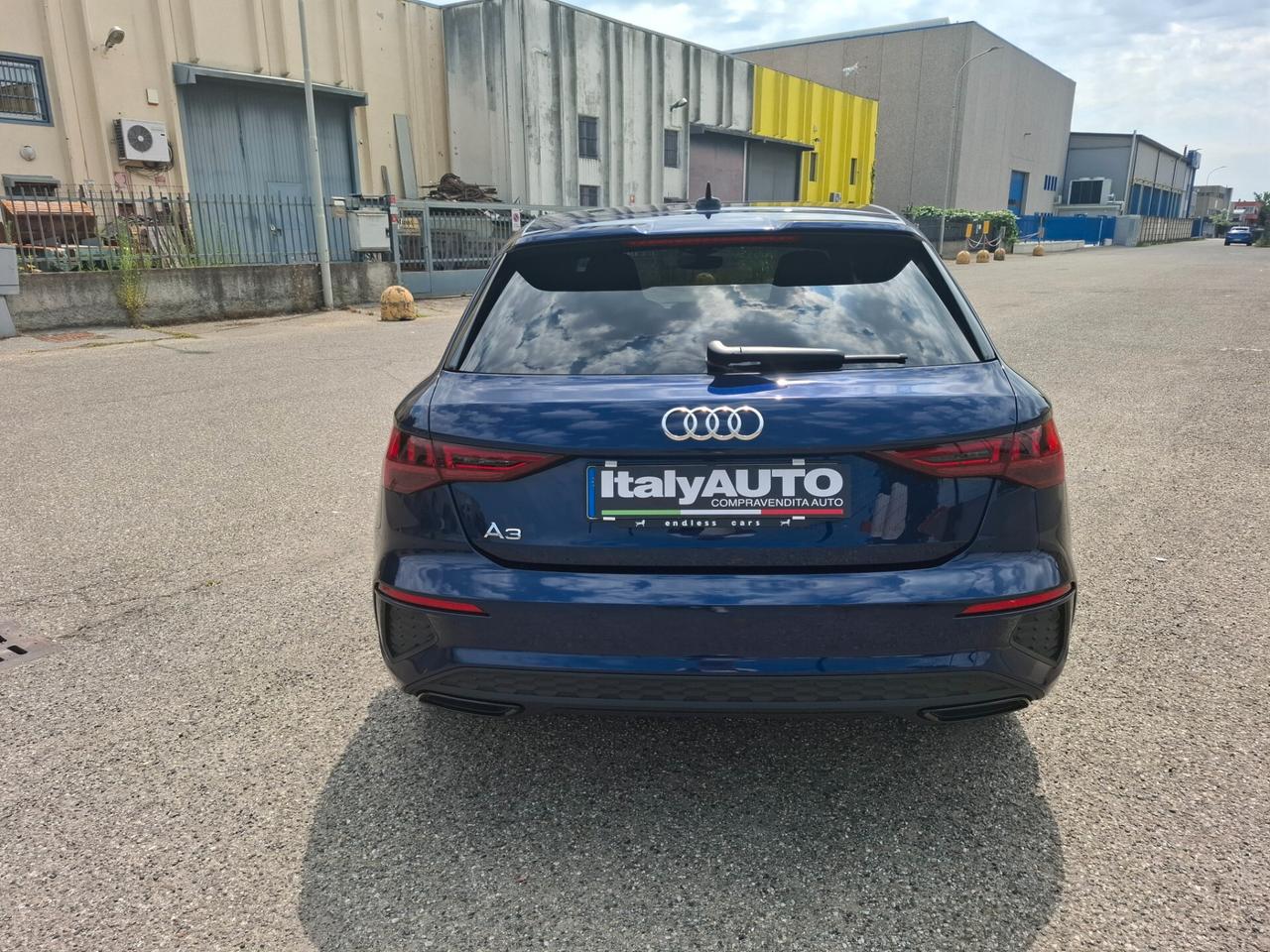 Audi A3 allstreet 35 TFSI S tronic Identity Contrast