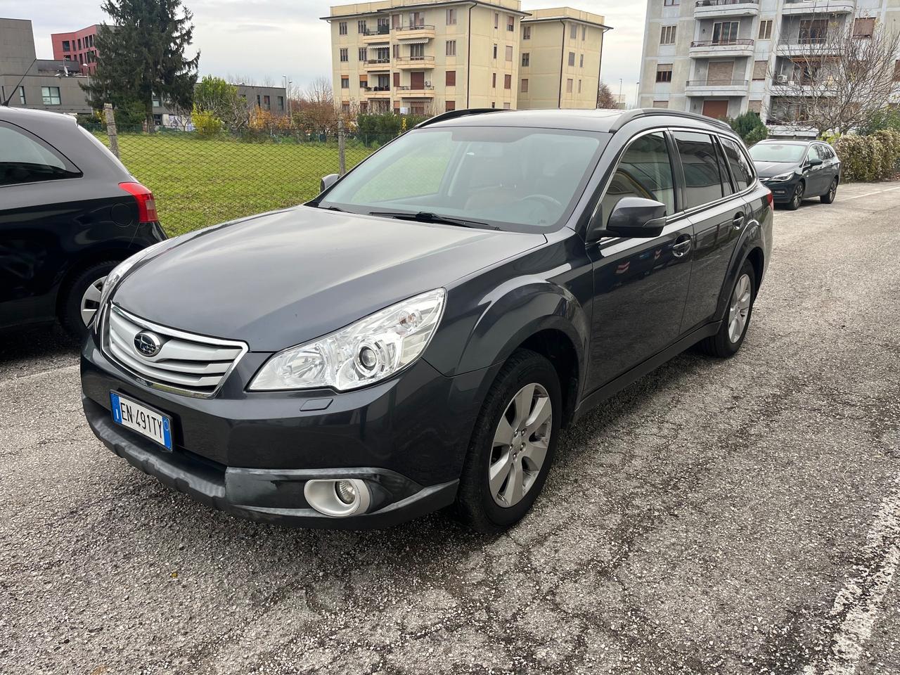 Subaru OUTBACK 2.5i Bi-Fuel Exclusive