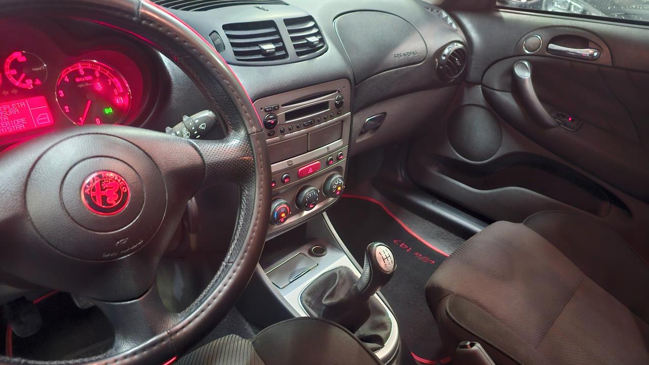 Alfa Romeo 147 1.6 16V TS (105) 5 porte Distinctive