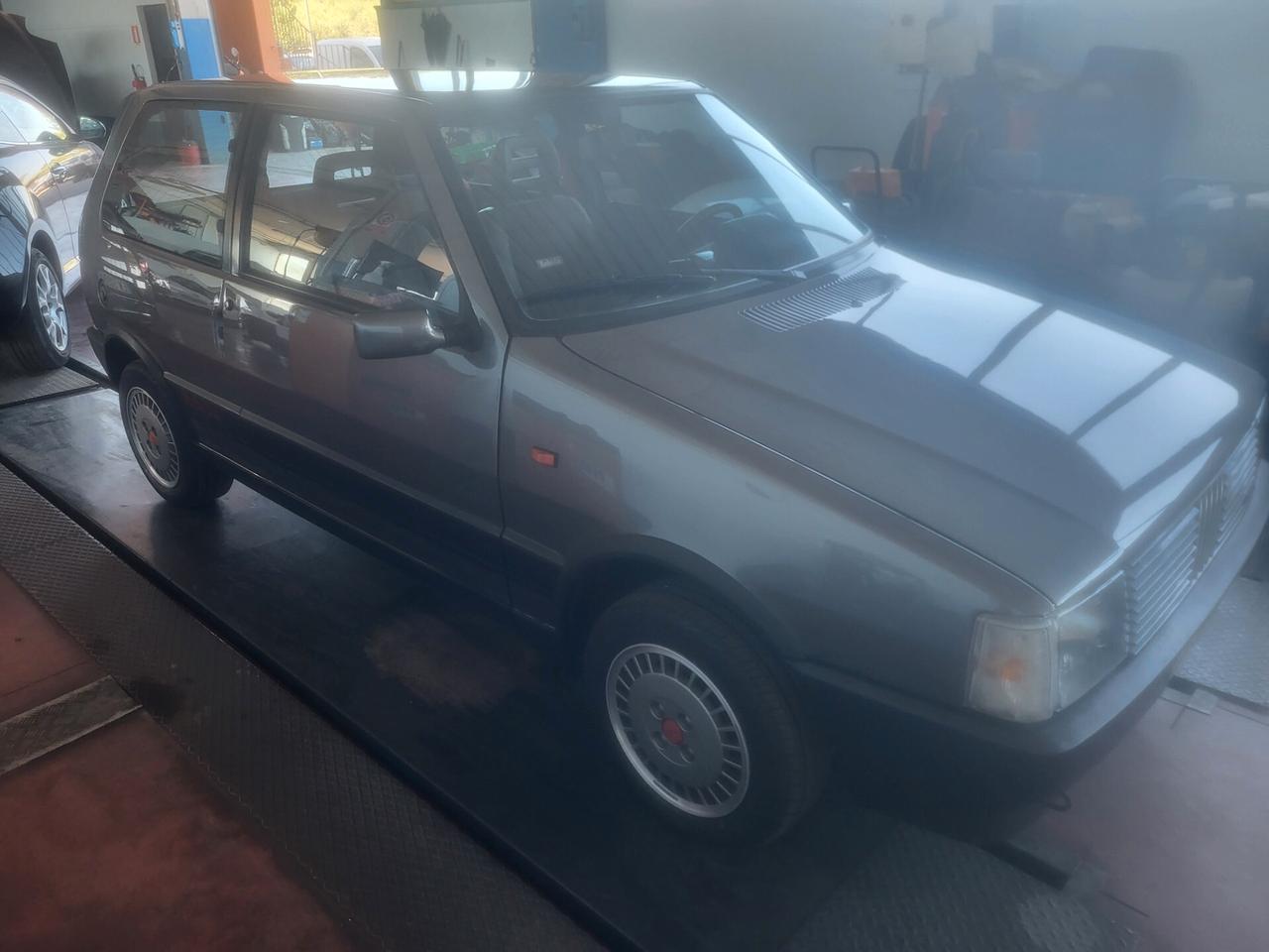 FIAT UNO TURBO PRIMA SERIE