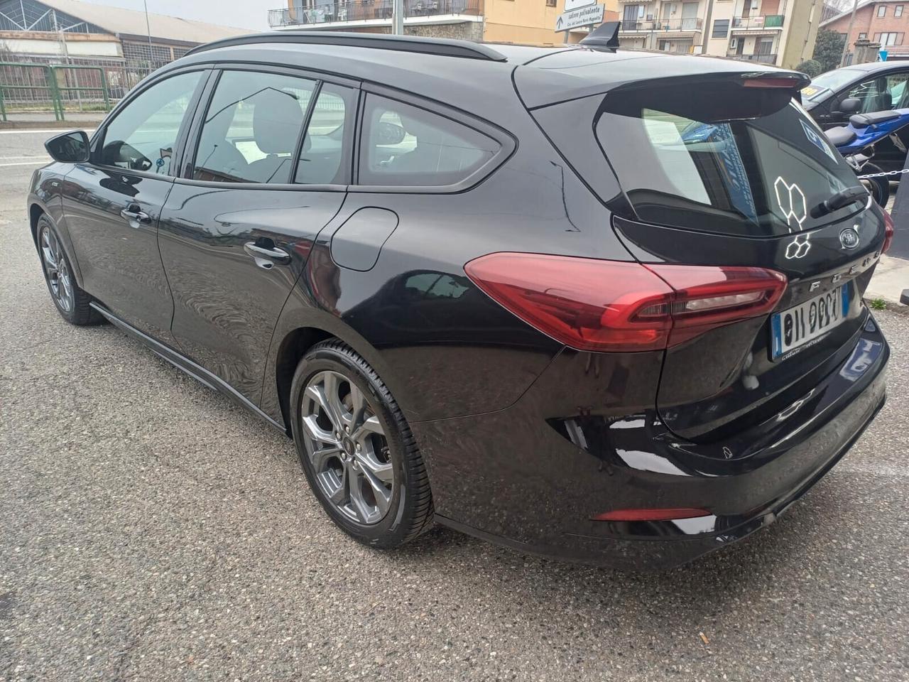 Ford Focus 1.0 EcoBoost Hybrid 125 CV SW ST-Line