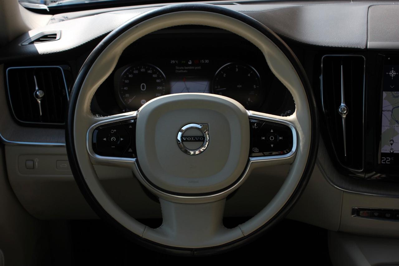 Volvo XC 60 D3 Inscription N1 FULL OPTIONAL UNICO PROPRIETARIO + IVA