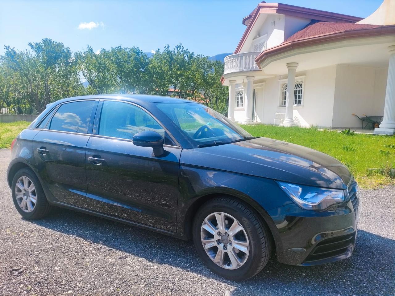 Audi A1 1.6 TDI S tronic 90 CV ( cambio automatico) per neopatentati