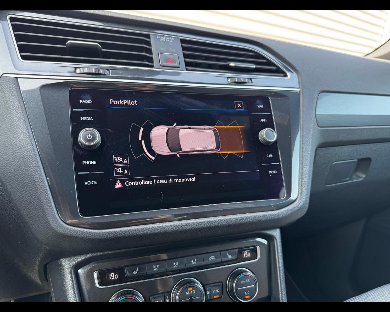 VOLKSWAGEN TIGUAN 2.0TDI DSG 4MOTION R-LINE