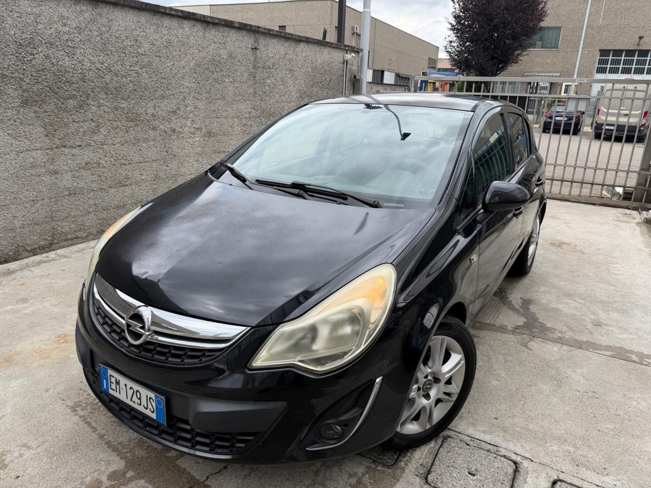 Opel Corsa 1.2 benzina-gpl originale valido 2032 euro5b