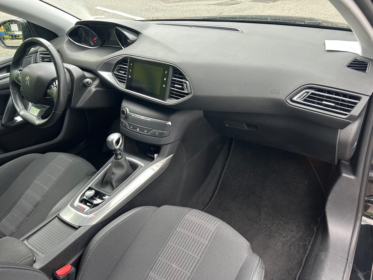 Peugeot 308 PureTech Turbo 130 S&S Allure* 73000 Km *