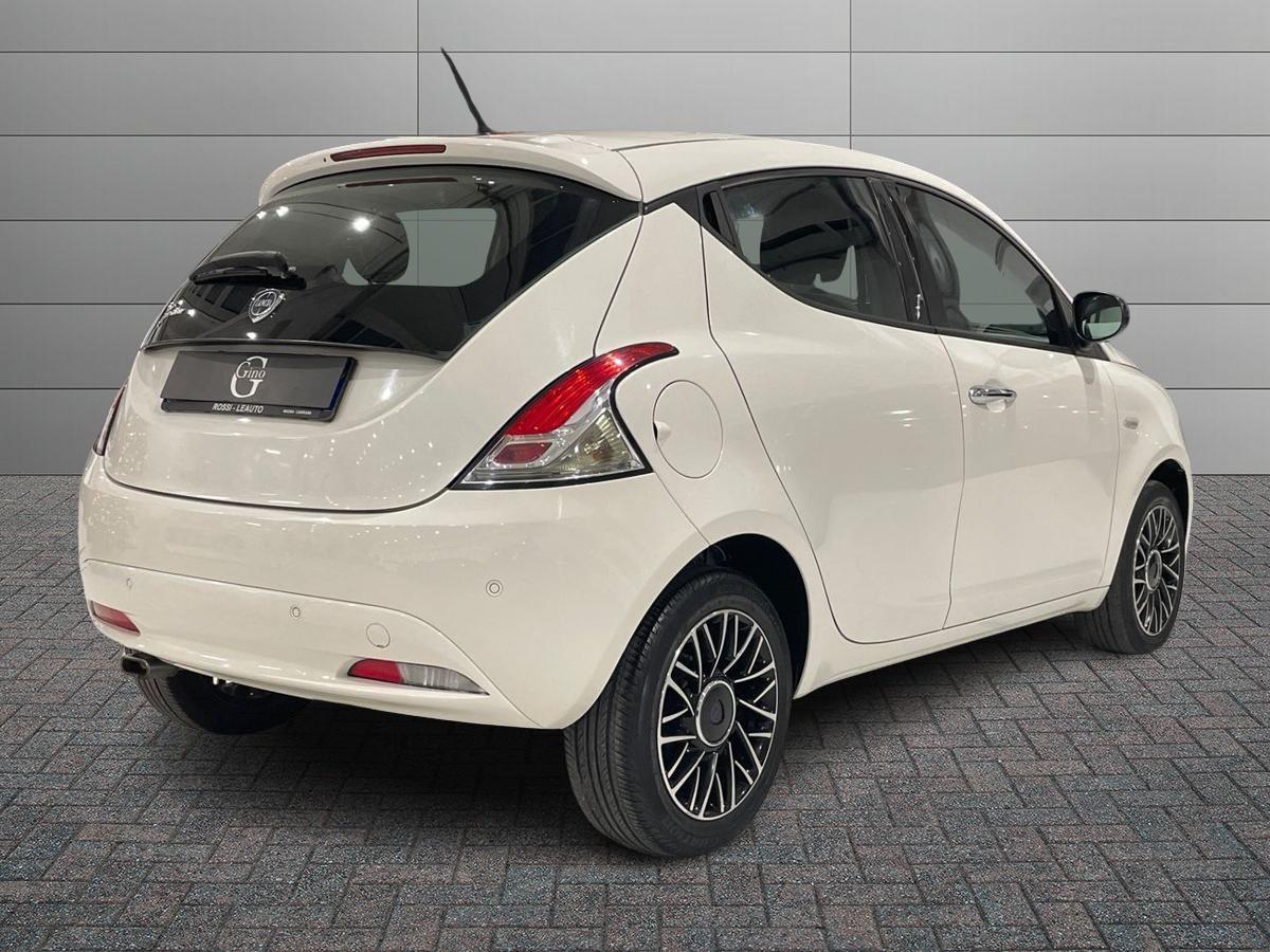 LANCIA Ypsilon III 2015 - Ypsilon 1.2 Silver 69cv