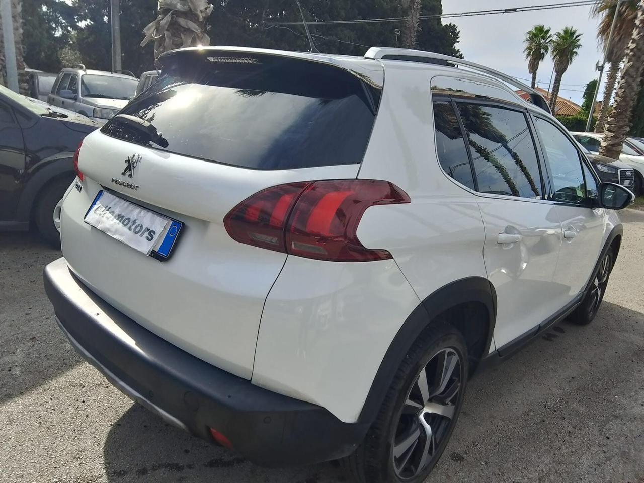 Peugeot 2008 BlueHDi 100 Allure