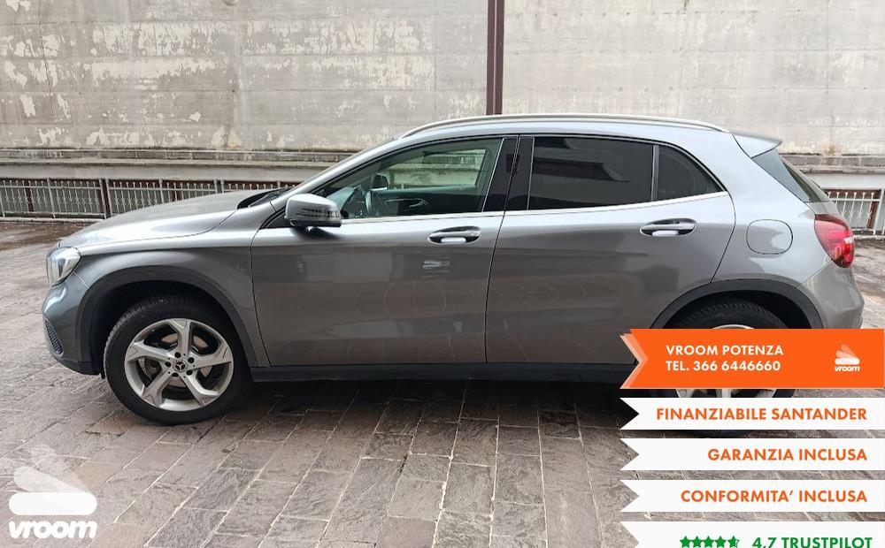 MERCEDES GLA (X156) GLA 200 d Automati...