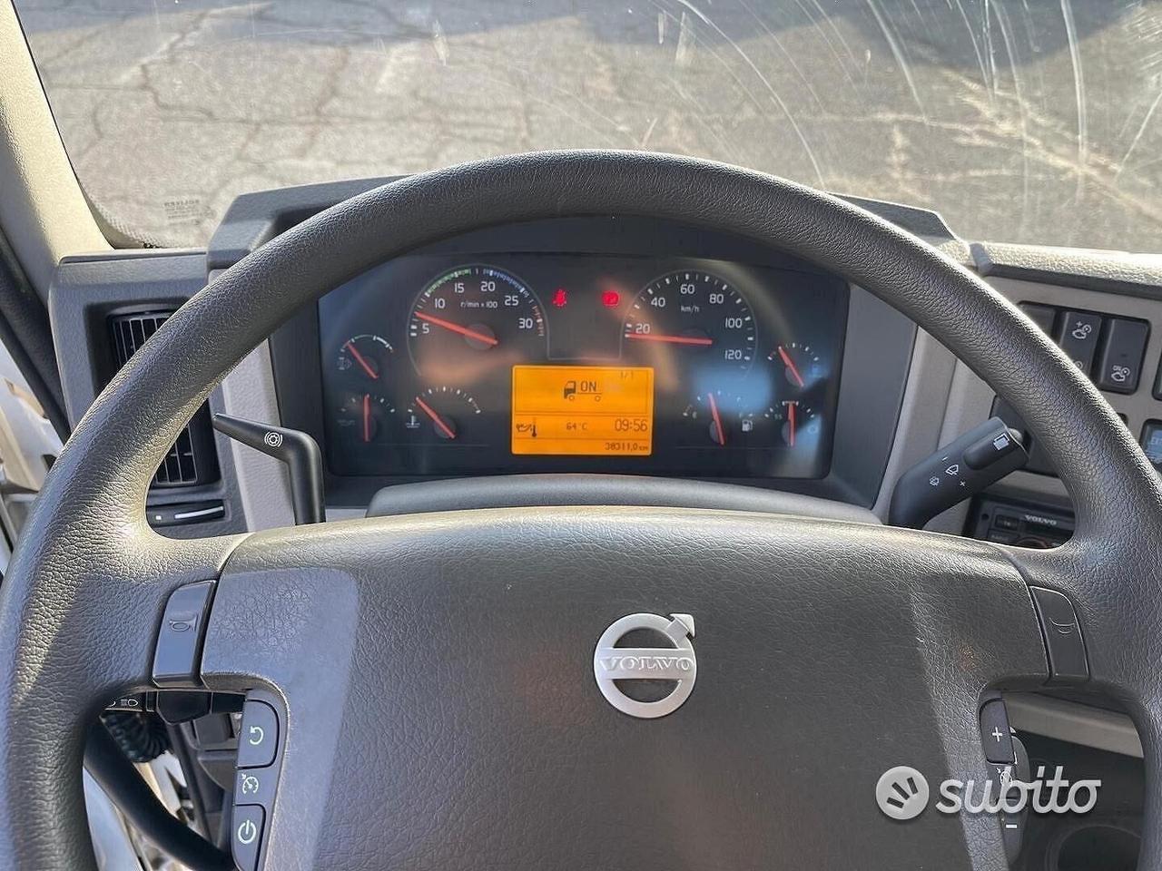 Piattaforma -PARI AL NUOVOO 30 MILA KM -OK PERMUTE