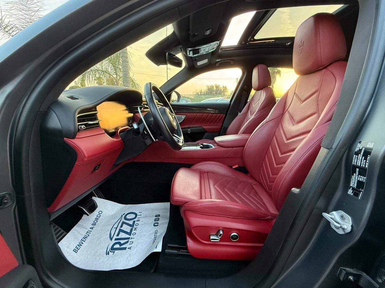 Maserati Grecale MHEV 330 CV AWD Modena Tetto Sonos Faber Grigio Lava