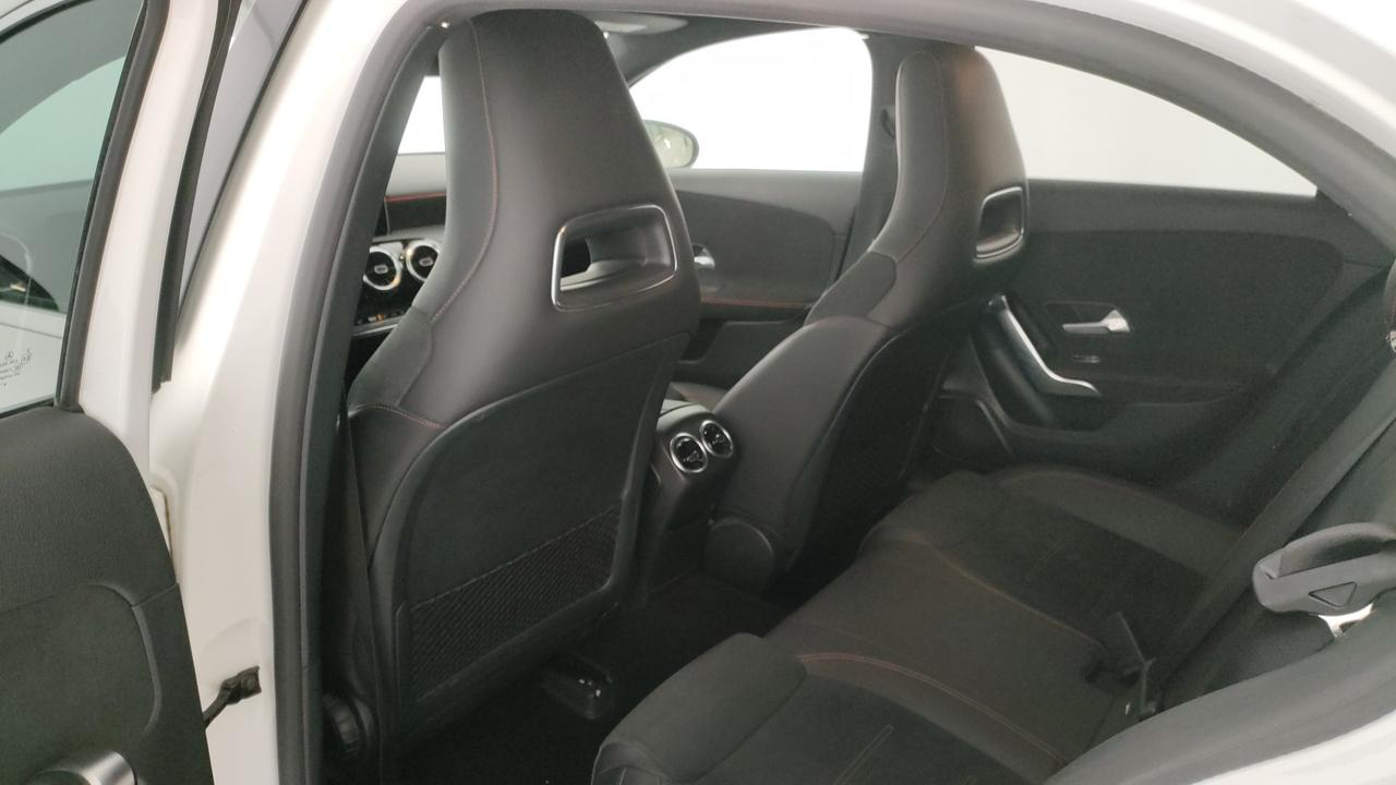 Mercedes-Benz Classe A - W177 2018 - A 180 d Premium auto