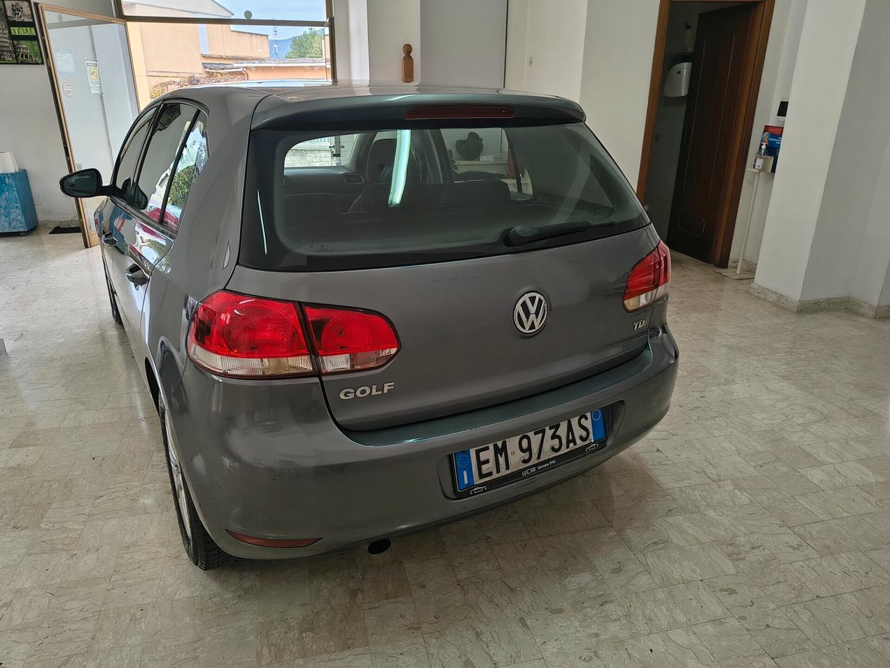 VOLKSWAGEN GOLF 1.6 TDI BUSINESS HIGHLINE