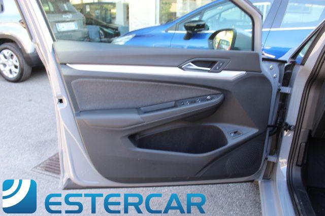 VOLKSWAGEN Golf 8.5 1.5 TSI eHybrid DSG Edition Plus