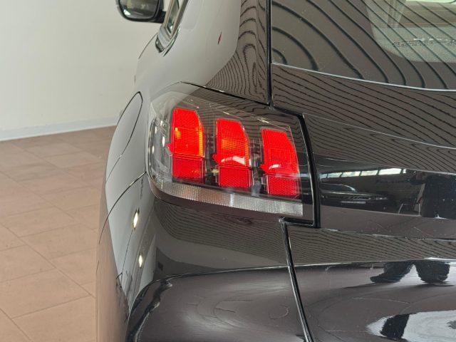 PEUGEOT 208 PureTech 100 Active Pack Unicoprop. LED Technology