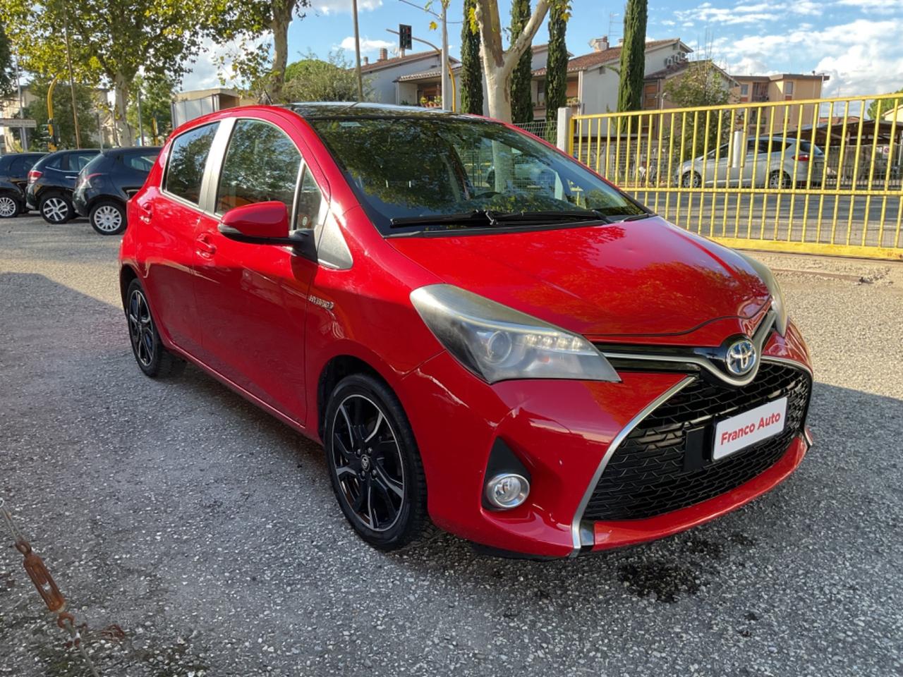 Toyota Yaris 1.5 Hybrid 5 porte OK NEOPATENTATI