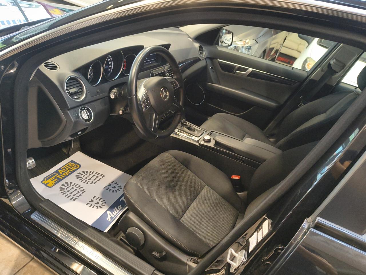 Mercedes-benz C 200 CDI Executive solo 110.000 km