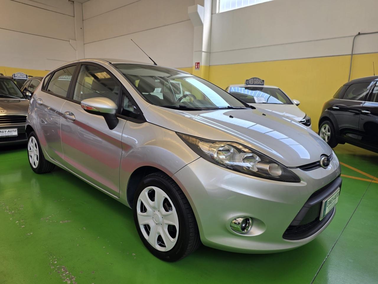 Ford Fiesta 1.2 60CV 5 p. 141000km.