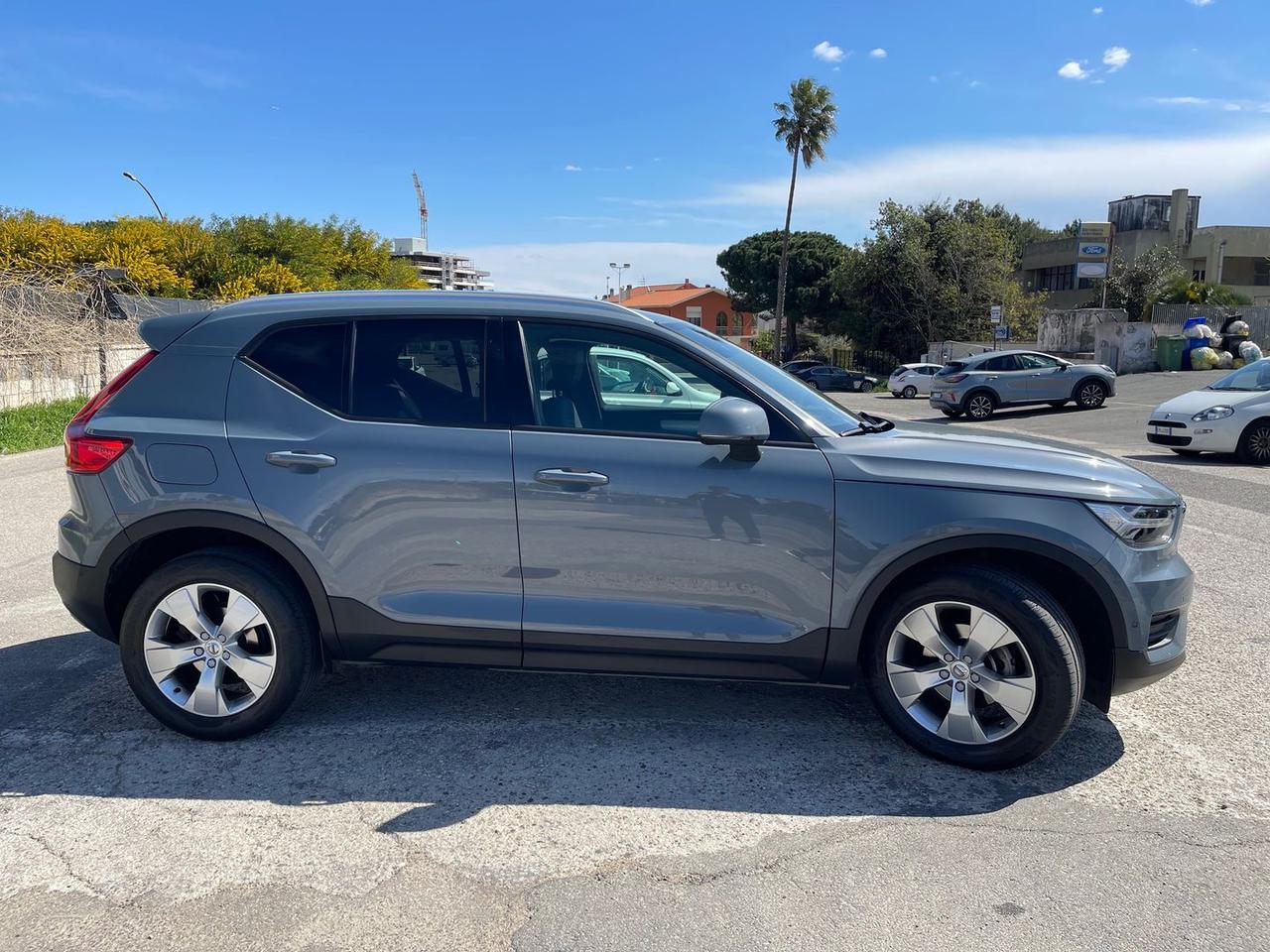 Volvo XC40 T3 Momentum Pro #10192