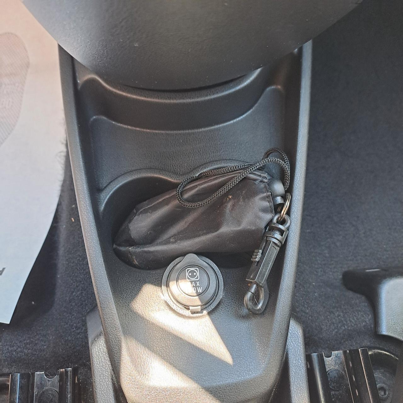 Lancia Ypsilon 1.2 Bz/Gpl 69 Cv Silver