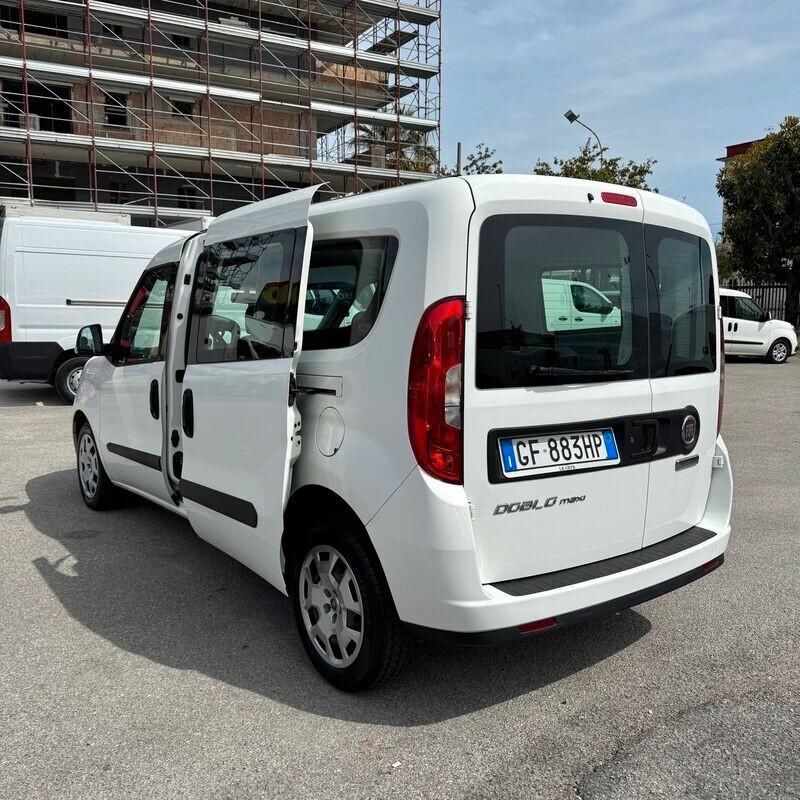 FIAT DOBLO' MAXI 1.6mjt AUTOCARRO 5 POSTI 2021