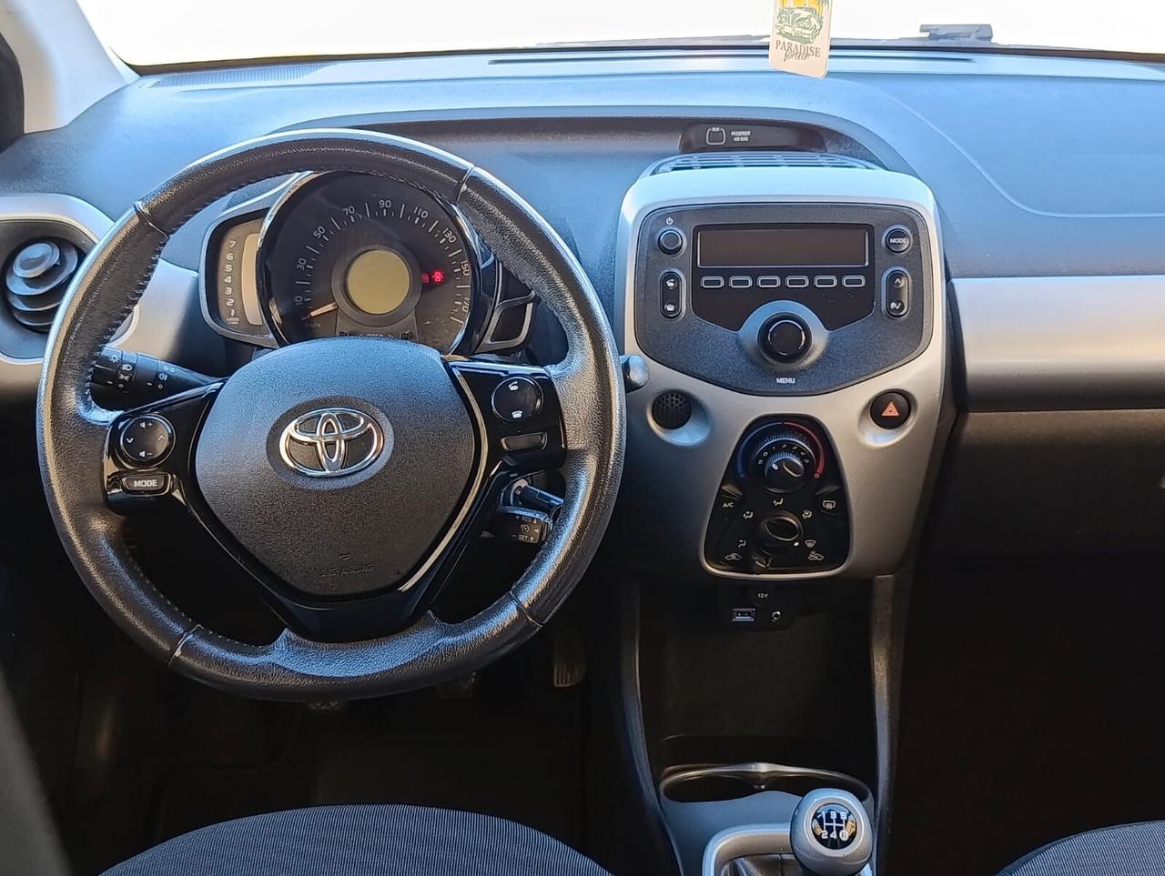 Toyota Aygo 1.0 VVT-i x-cool 2015 Gar Rate