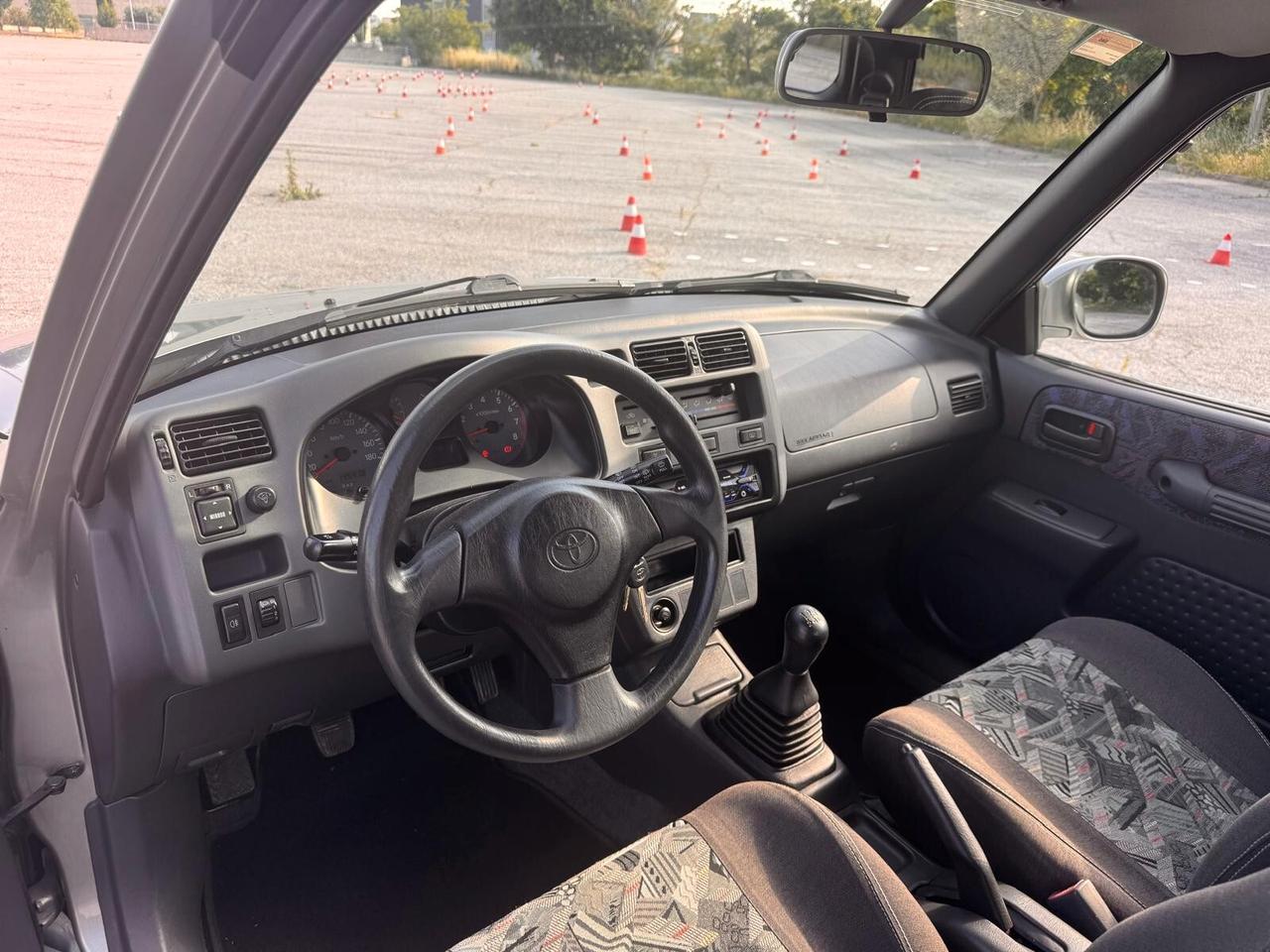 Toyota RAV 4 2.0i 16V cat 3 porte