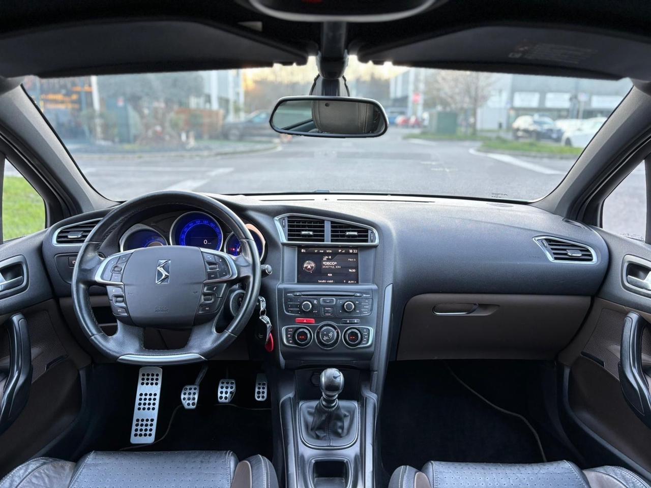 Ds DS4 4 2.0 HDi 160 Pure Pearl